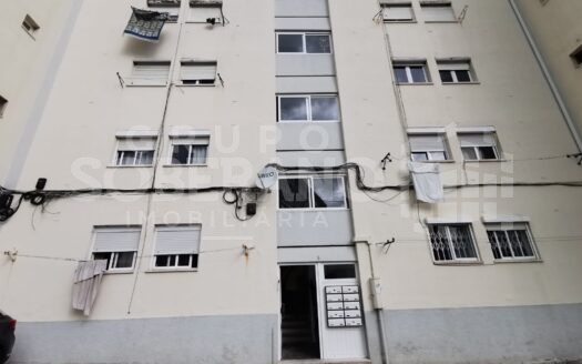 Apartamento T3 para remodelar a gosto